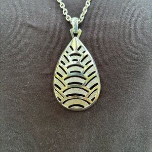 Vintage TRIFARI Modernist Silver tone statment Pendant Necklace 3 in